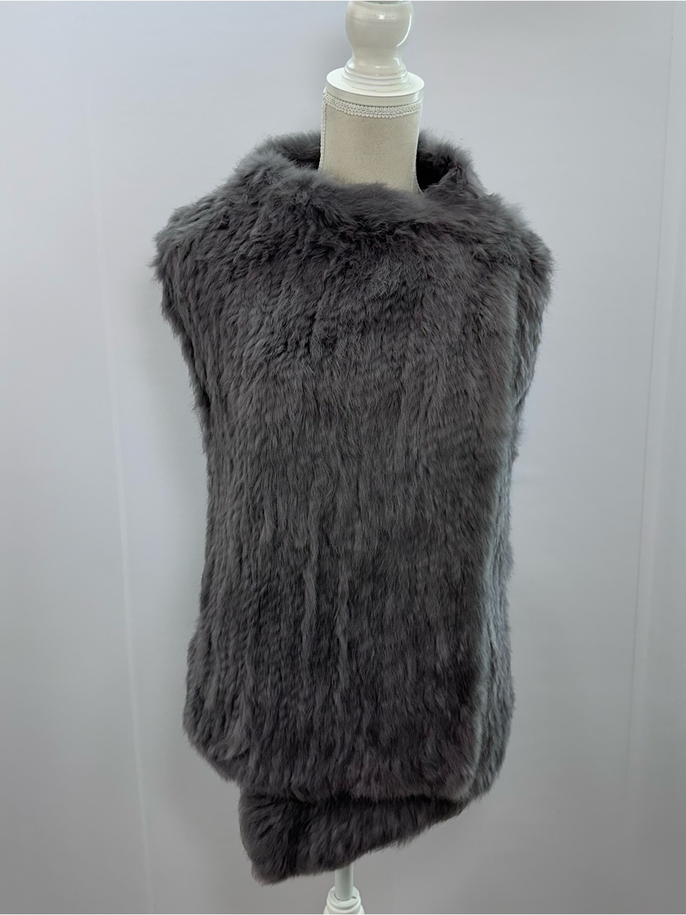 Premise Cashmere Gray Faux Fur Sleeveless Vest
